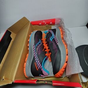 Saucony Peregrine 11 Women's SIZE 9